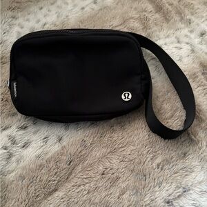 Lululemon Everyday Belt/Shoulder Bag